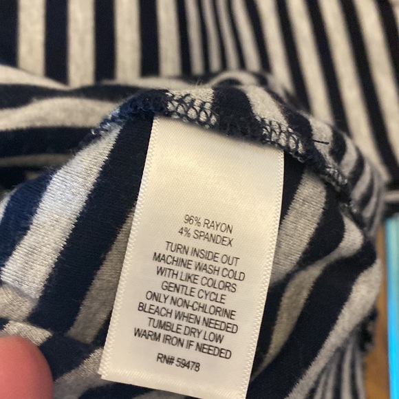 Adrienne Vittadini Striped Knit Dress Size Medium - Picture 6 of 6